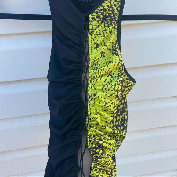 🌿 Vintage Y2K Black and Neon Lace Up Spandex Crop Top 🌿 - Picture 7 of 8